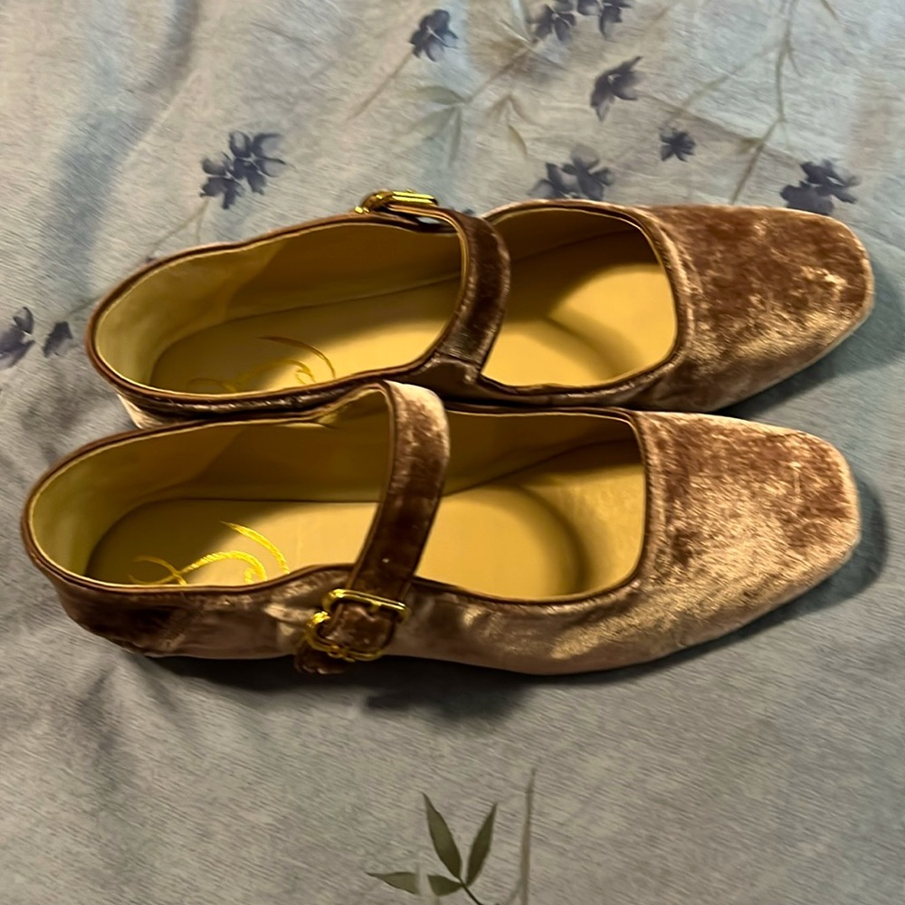 SAM EDELMAN | Velvet Michaela Flat